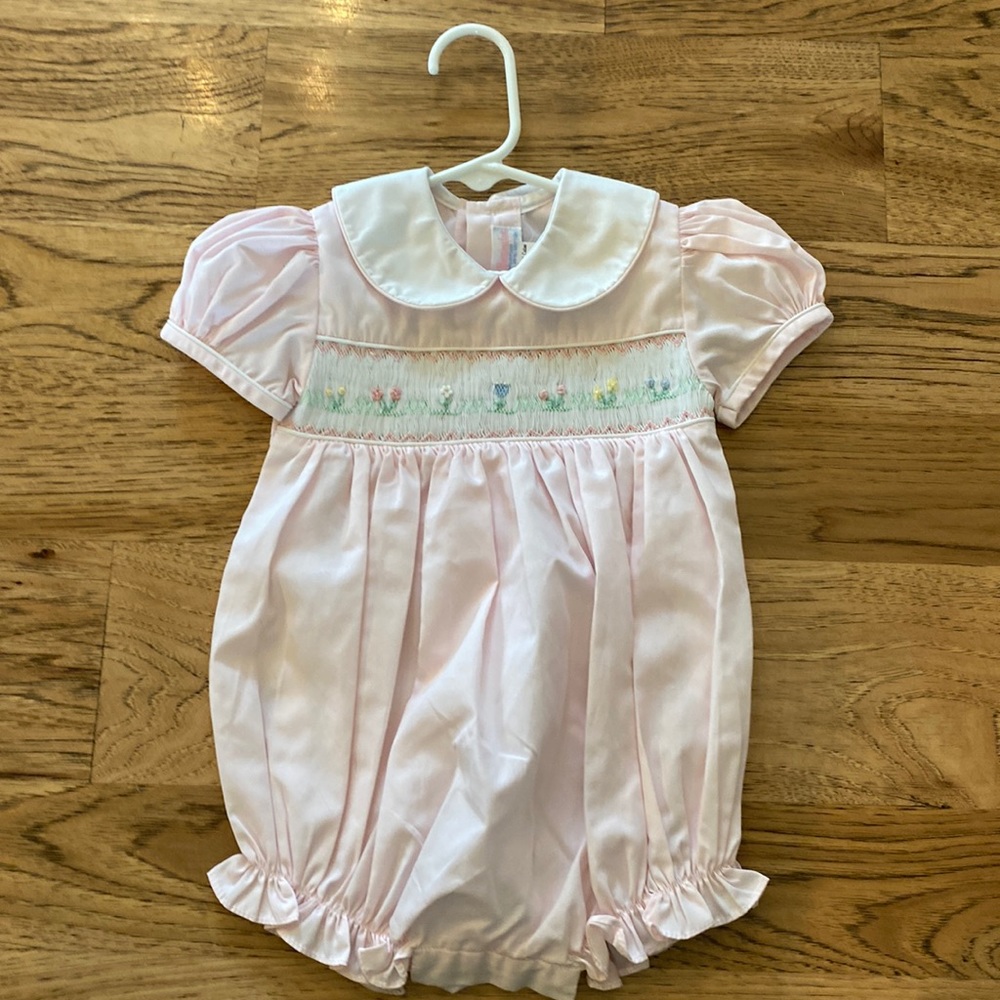 House of Hatten smocked NWOT light pink romper 9m